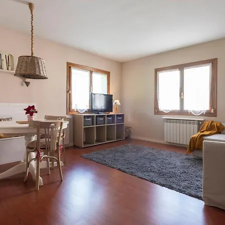 Musales ☆ Apartamento Para 4 Personas Con Ascensor 아파트